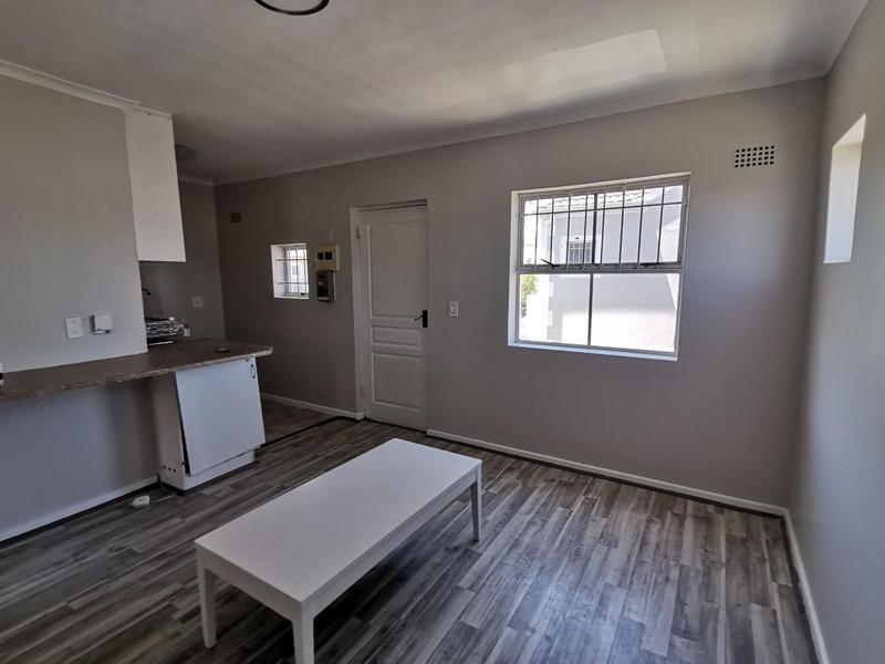 2 Bedroom Property for Sale in Pinelands Western Cape